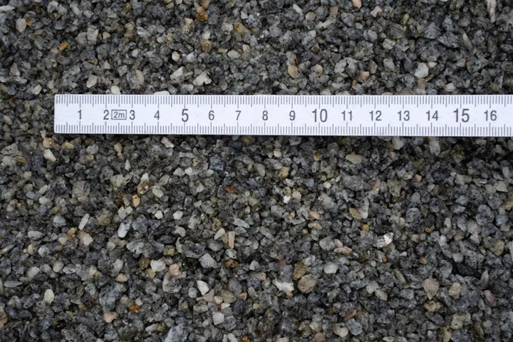Grå Granitskærver 2/5 mm i Big Bag Stenungsund